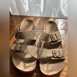 8 Mudpie Double Buckle Strappy Sandler Leather